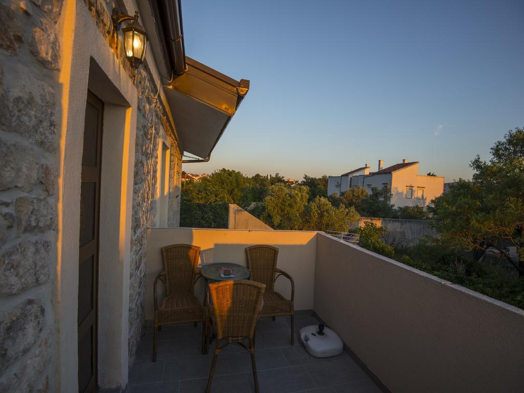 Apartments Punta Starigrad Paklenica Exteriör bild