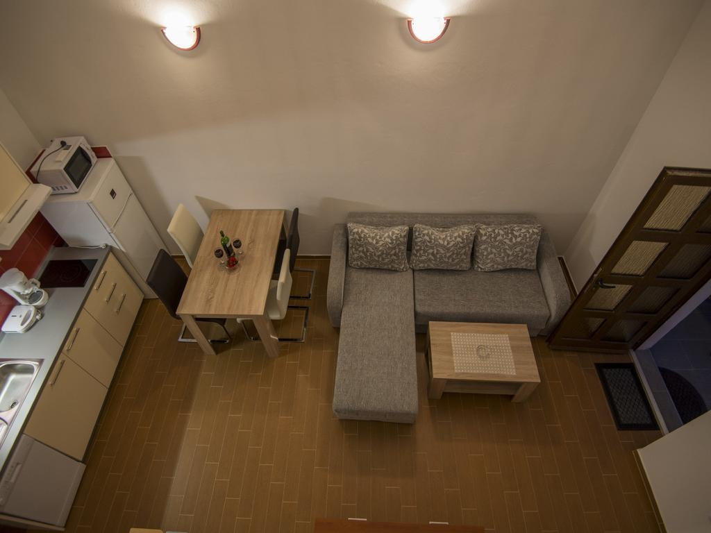 Apartments Punta Starigrad Paklenica Exteriör bild