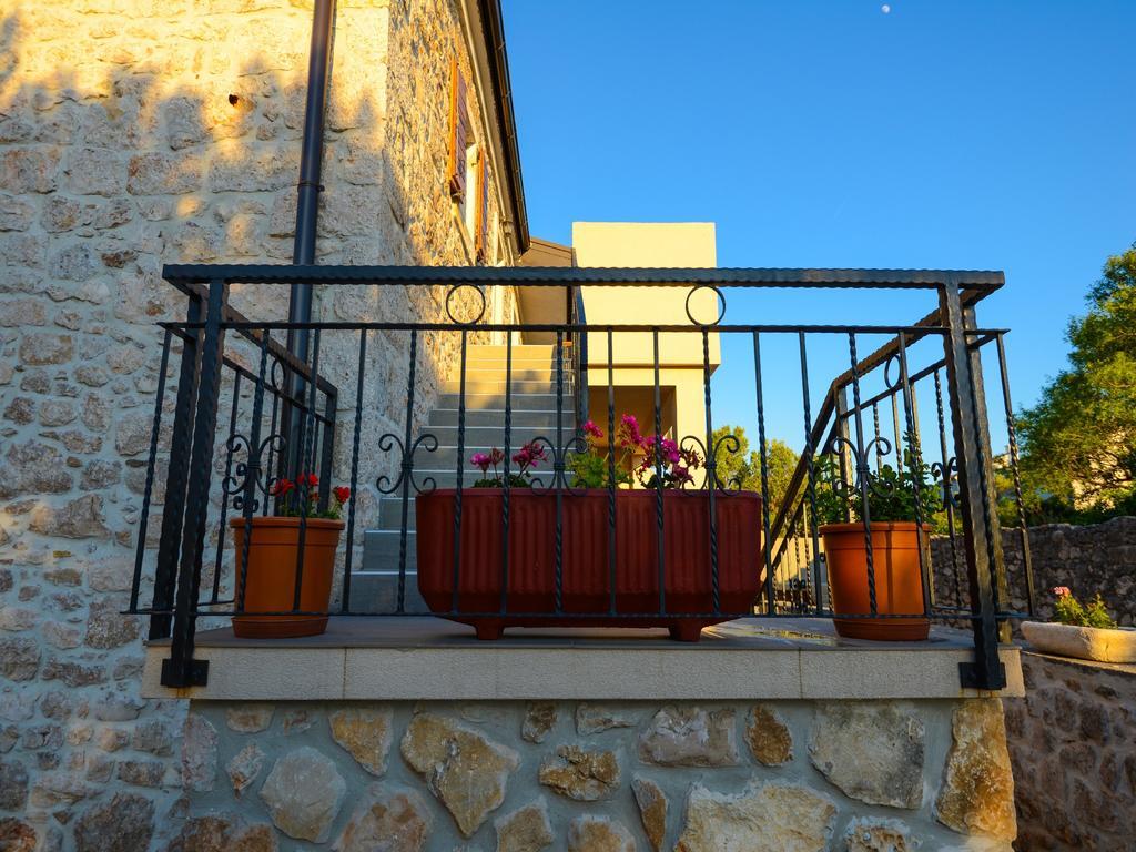 Apartments Punta Starigrad Paklenica Exteriör bild