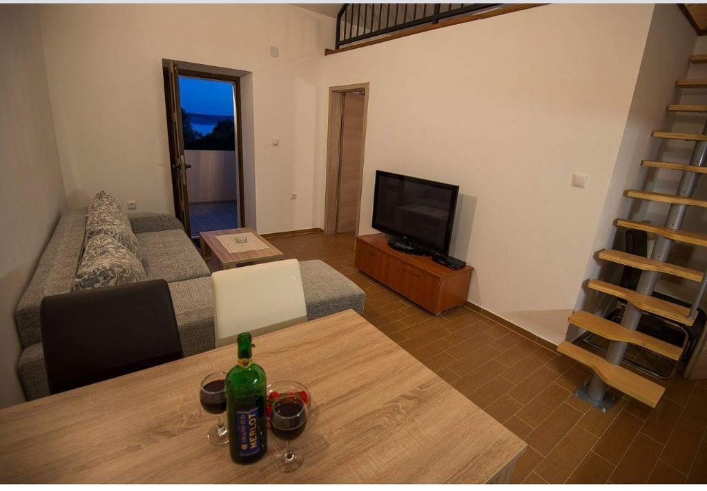 Apartments Punta Starigrad Paklenica Exteriör bild